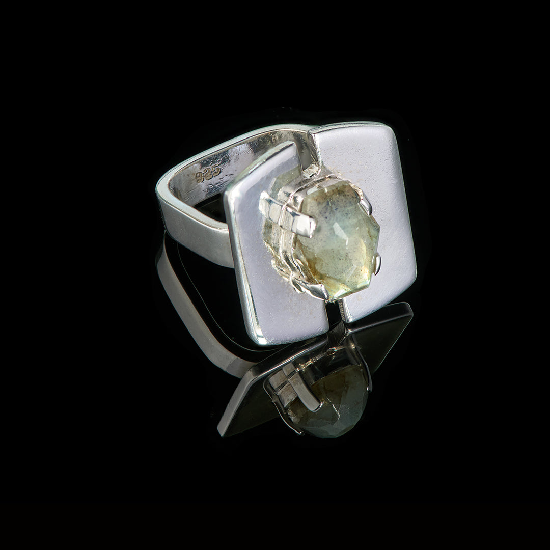 The Beatrice Ring | Labradorite