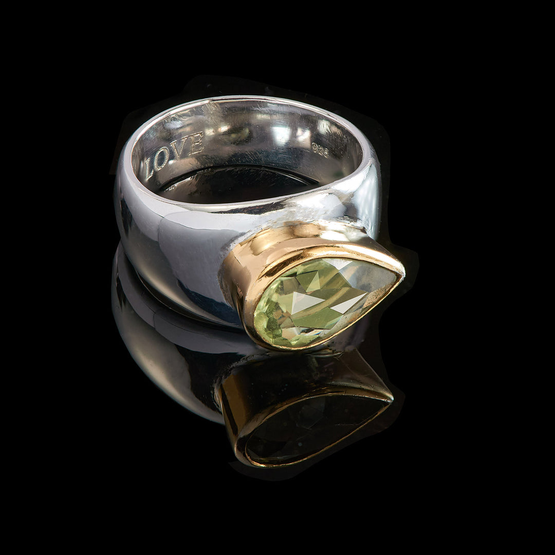 The "I am" ring