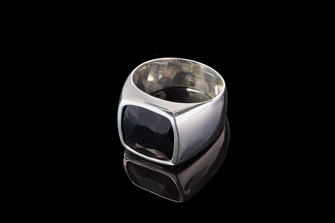 The Tun Khin ring | Black Onyx